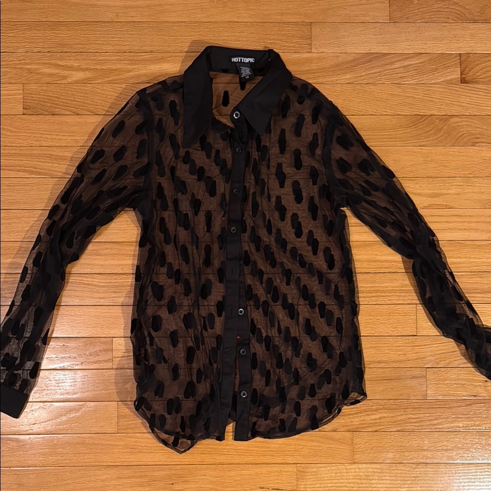 Hot Topic Black Sheer women's Shirt never worn
